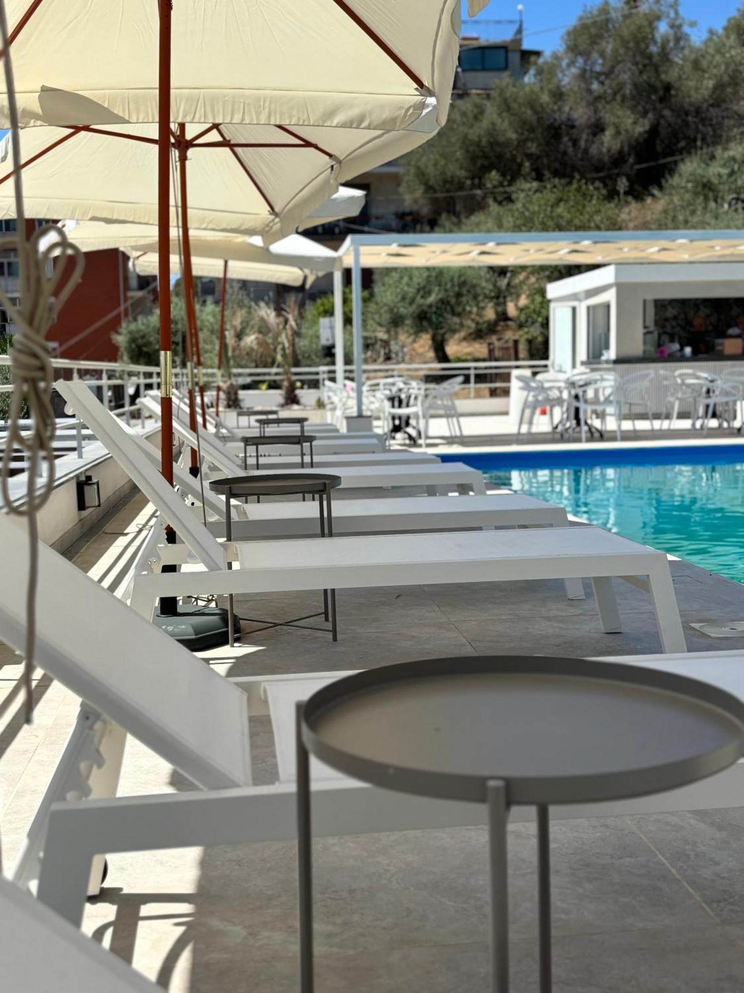 Ig - "Villa Don Antonio" Apartments Giardini-Naxos Exterior foto